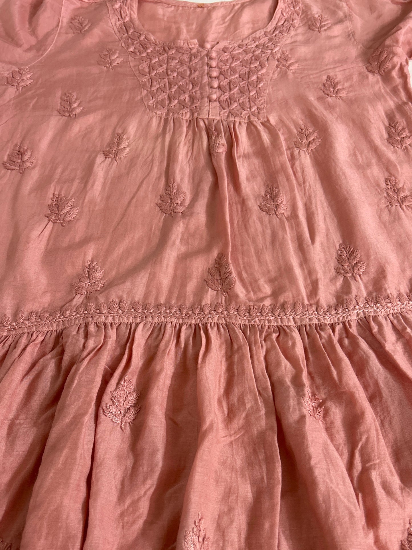 Lucknowi Chikankari Peach Muslin Short Kurti-T40015