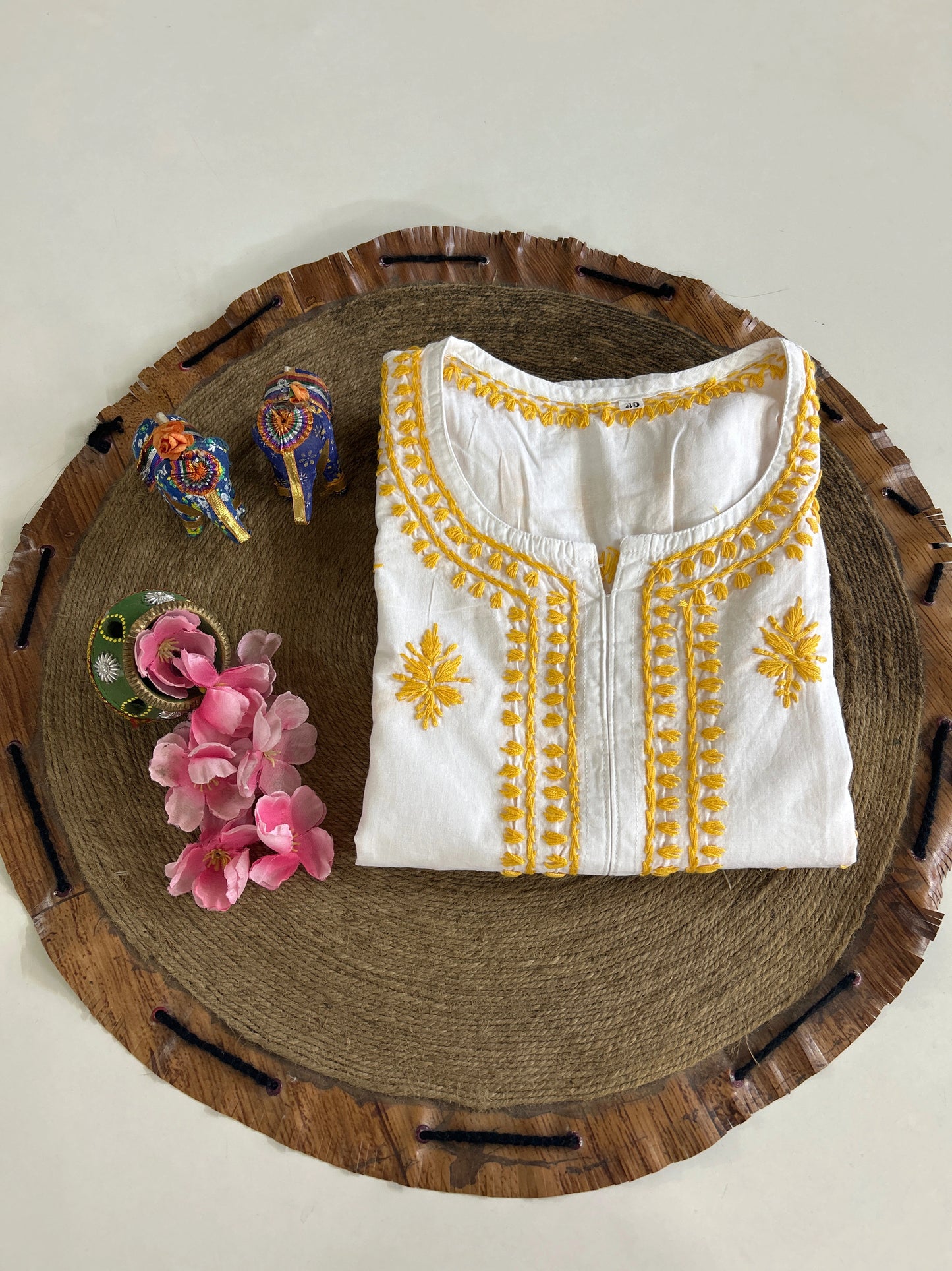 Lucknowi Chikankari White Cotton Kurti-K000125