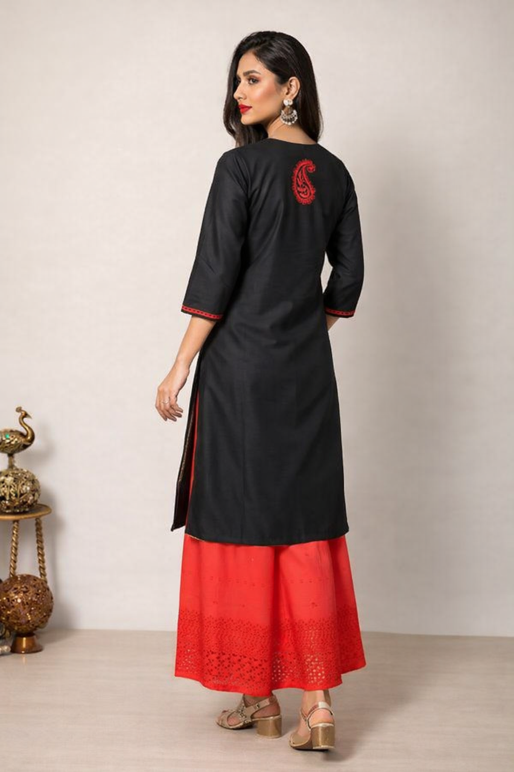 Lucknowi Chikankari Black 'Siah' Cotton Kurti-K40013