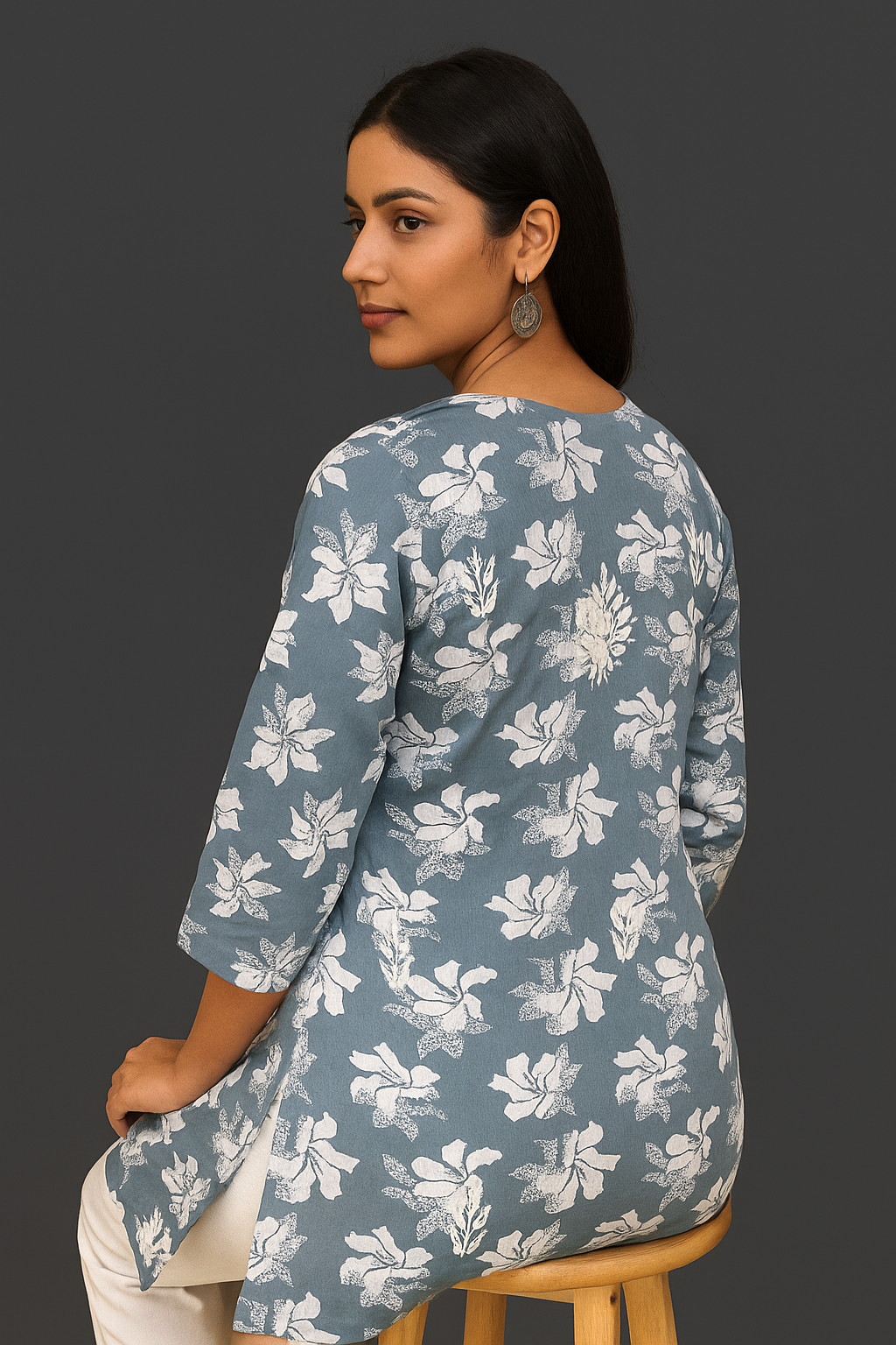 Lucknowi Chikankari Grey 'Dhoondhla' Printed Cotton Short Kurti-T000028