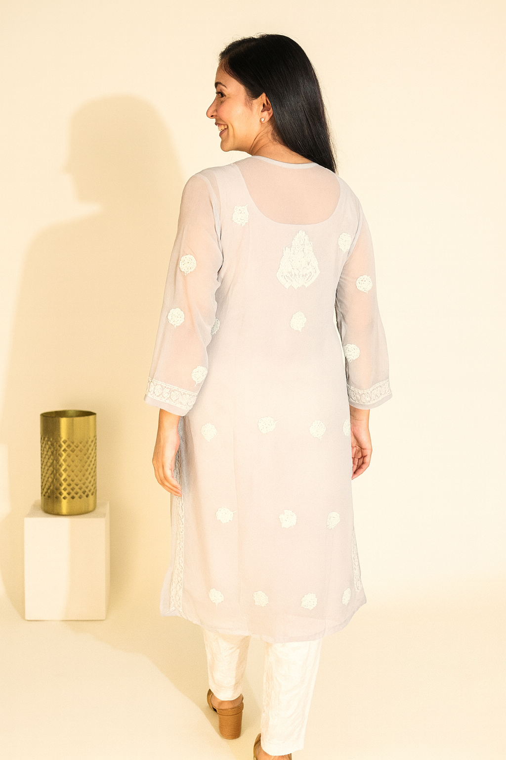 Lucknowi Chikankari Grey 'Dhoondhla' Georgette Kurti-K000045