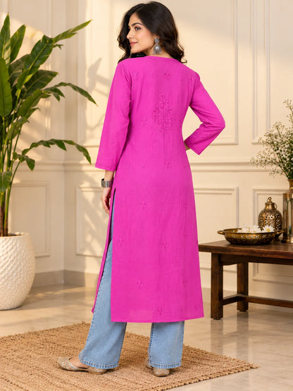 Lucknowi Chikankari Women's Magenta 'Shagufta' Viscose Kurta