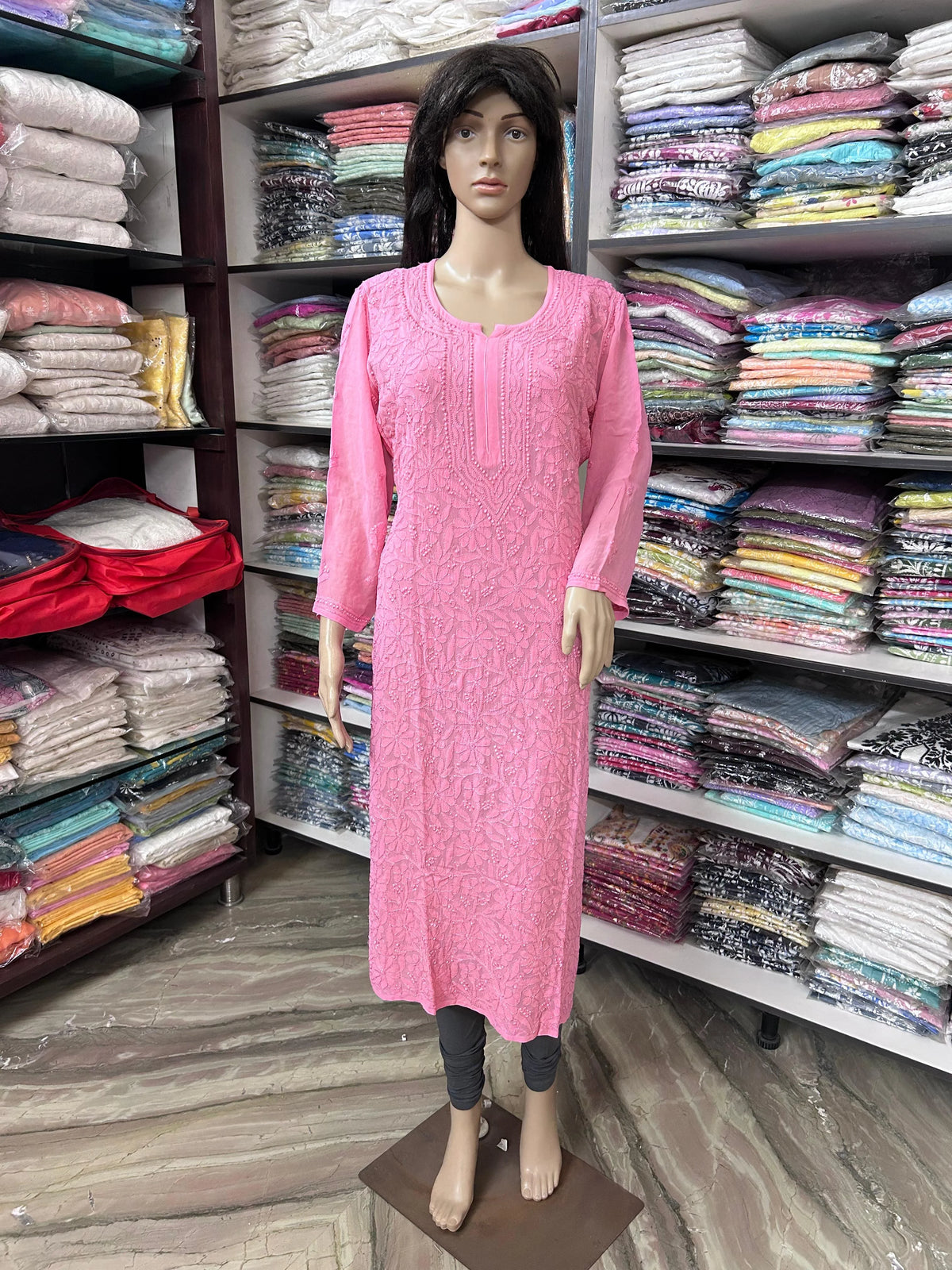 Lucknowi Chikankari Women's Pink 'Shagufta' Viscose Kurta